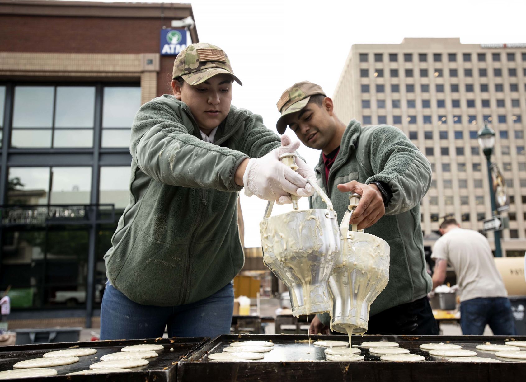 061919-news-streetbreakfast 18.jpg